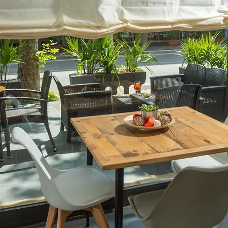 Anna Bed & Breakfast 4*