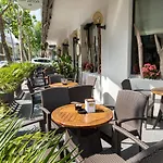 Anna Bed and Breakfast 4*